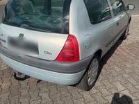 Gebraucht Renault Clio II 59 PS (43 kW) 1999 Silber Limousine