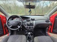 Gebraucht Ford Focus Ghia 101 PS (74 kW) 2000 Rot Limousine