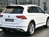 gebraucht VW Tiguan 2.0 TDI DSG 4Motion R-Line Navi Pro* Pano