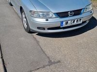 Gebraucht Opel Vectra 101 PS (74 kW) 2001 Silber Limousine