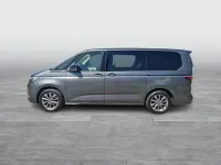 Gebraucht VW Multivan Style 150 PS (110 kW) 2022 Grau Van / Kleinbus