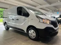 Gebraucht Renault Trafic 120 PS (88 kW) 2019 Weiß Van / Kleinbus