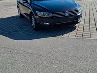 Gebraucht VW Passat Comfortline 150 PS (110 kW) 2015 Schwarz Kombi
