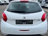 gebraucht Peugeot 208 Active Motorproblem -wenig gelaufen - 1Hand