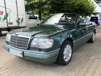Gebraucht Mercedes E220 150 PS (110 kW) 1994 Grün Cabrio