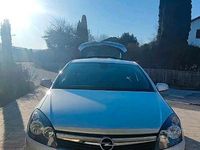 Gebraucht Opel Astra GTC 90 PS (66 kW) 2007 Silber Limousine