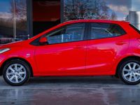 Gebraucht Mazda 2 75 PS (55 kW) 2010 Rot Kleinwagen