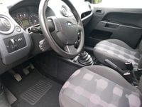 Second-hand Ford Fusion 80 CP (58 kW) 2006 Argintiu Hatchback