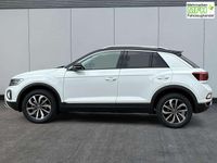 Neu VW T-Roc 150 PS (110 kW) 2025 Purewhite mit dachfarbe in... SUV