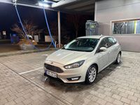 Gebraucht Ford Focus Titanium 125 PS (91 kW) 2015 Beige Limousine