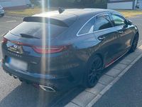 Gebraucht Kia ProCeed 204 PS (150 kW) 2021 Grau Kombi