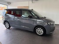 Gebraucht VW Multivan Basis 150 PS (110 kW) 2024 Grau Van