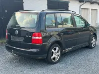 Gebraucht VW Touran 130 PS (95 kW) 2005 Schwarz Van / Kleinbus