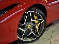 Gebraucht Ferrari F8 721 PS (530 kW) 2023 Rot Cabrio