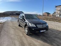 Second-hand Mercedes ML320 224 CP (164 kW) 2007 Negru SUV