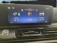 Gebraucht Mercedes V220 163 PS (119 kW) 2024 Weiß Van / Kleinbus