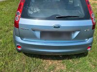 Gebraucht Ford Fiesta 68 PS (50 kW) 2008 Blau Kleinwagen