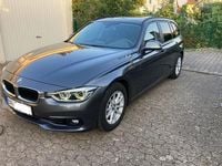 Gebraucht BMW 318 Advantage 136 PS (100 kW) 2019 Grau Kombi