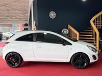 Gebraucht Opel Corsa Color Edition 87 PS (63 kW) 2014 Weiß Kleinwagen