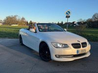 Gebraucht BMW 330 Cabriolet 245 PS (180 kW) 2012 Weiß Cabrio