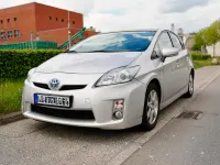 Gebraucht Toyota Prius Life 99 PS (72 kW) 2011 Silber Limousine