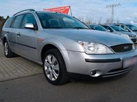 Gebraucht Ford Mondeo 125 PS (91 kW) 2001 Silber Kombi