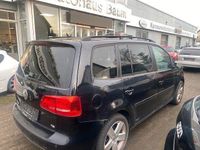 Gebraucht VW Touran Match 140 PS (102 kW) 2012 Schwarz Van / Kleinbus