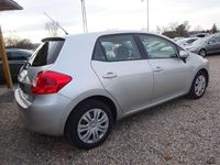 Gebraucht Toyota Auris Sol 97 PS (71 kW) 2007 Silber Kleinwagen