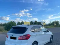 Gebraucht BMW 218 150 PS (110 kW) 2015 Weiß Van / Kleinbus
