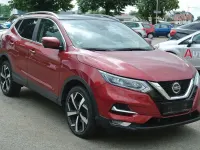 Gebraucht Nissan Qashqai Akari 140 PS (102 kW) 2021 Rot SUV