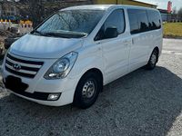 Gebraucht Hyundai H-1 177 PS (130 kW) 2015 Weiß Van / Kleinbus