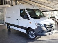 Gebraucht Mercedes Sprinter 214 PS (157 kW) 2024 Arktikweiã Van