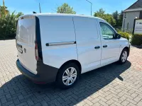 Gebraucht VW Caddy Basis 102 PS (75 kW) 2023 Weiß Van / Kleinbus