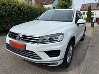 Gebraucht VW Touareg 204 PS (150 kW) 2018 Weiß SUV
