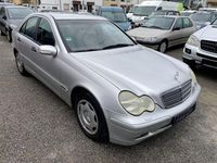 Gebraucht Mercedes C220 Classic 143 PS (105 kW) 2002 Silber Limousine
