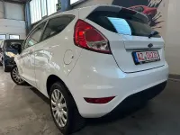 Gebraucht Ford Fiesta Trend 97 PS (71 kW) 2016 Weiß Kleinwagen