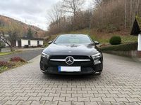 Gebraucht Mercedes A200 150 PS (110 kW) 2019 Schwarz Limousine