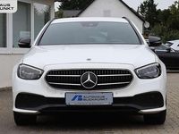 Gebraucht Mercedes E220 Night 200 PS (147 kW) 2022 Weiß Limousine