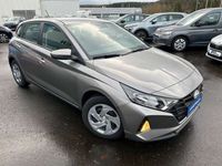 gebraucht Hyundai i20 1.2i Pure PDC / Bluetooth / Spurassistent