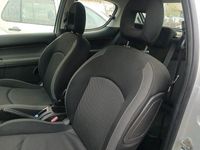 Gebraucht Peugeot 206 75 PS (55 kW) 2009 Silber Kleinwagen