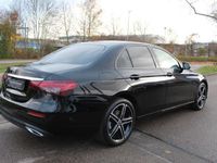 Gebraucht Mercedes E300 Avantgarde 320 PS (235 kW) 2021 Rot Limousine