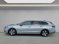 Gebraucht VW Passat Elegance 150 PS (110 kW) 2025 Silber Kombi
