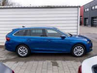 gebraucht Skoda Octavia Combi Style 1,5 eTSI DSG *AHK*Navi*Kamera* 110 ...