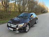 Gebraucht Mercedes GLA220 177 PS (130 kW) 2015 Braun SUV
