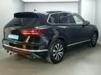 Gebraucht VW Touareg Elegance 231 PS (169 kW) 2023 Schwarz SUV