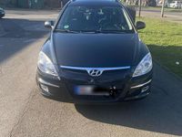 Gebraucht Hyundai i30 126 PS (92 kW) 2009 Schwarz Kombi