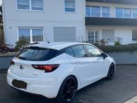 Gebraucht Opel Astra Active 105 PS (77 kW) 2016 Weiß Limousine