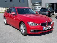 Gebraucht BMW 318 Advantage 136 PS (100 kW) 2018 Rot Limousine