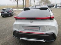 Gebraucht Toyota C-HR Lounge 197 PS (144 kW) 2023 Platinum white pearl / black SUV