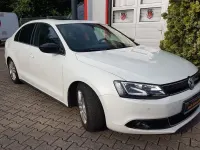 Gebraucht VW Jetta Highline 150 PS (110 kW) 2013 Weiß Limousine